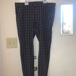 KUT from the Kloth Skinny Printed Trousers. Size 12 Petite. Good condition.